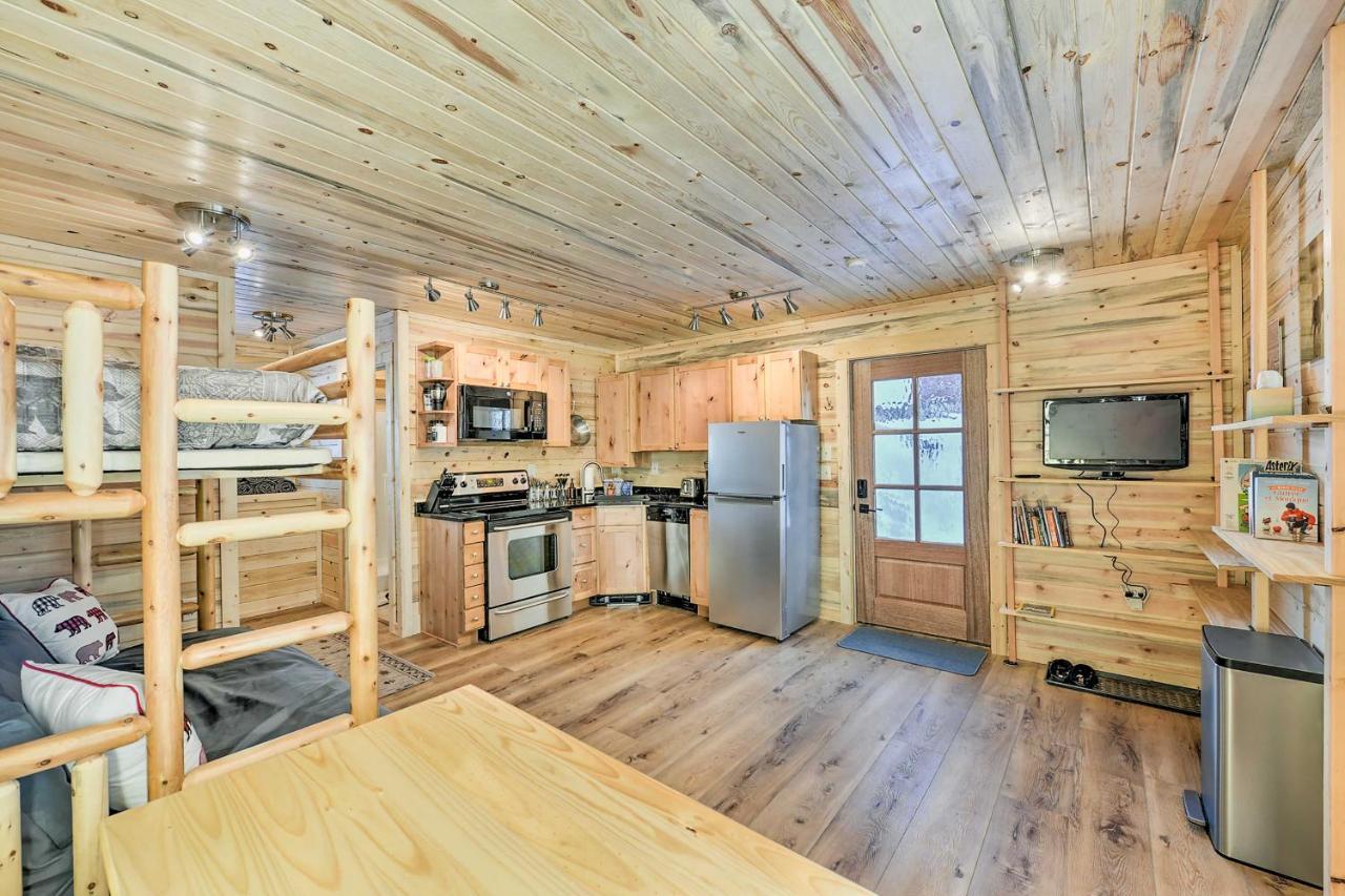 Cozy Island Park Cabin, 20 Mi To Yellowstone! Exterior photo